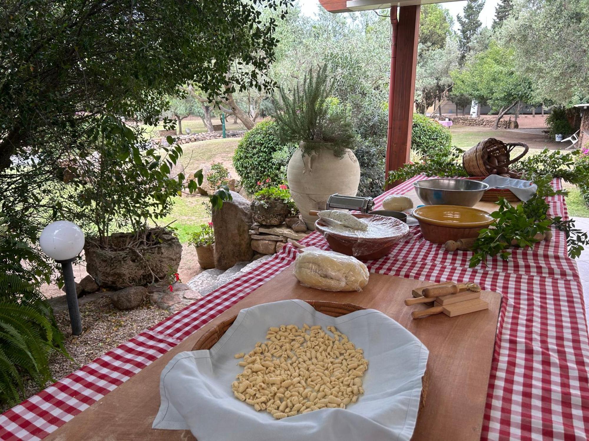 Agriturismo La Biada Is Morus Bagian luar foto